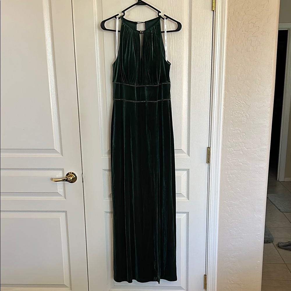 Oleg Cassini Elegant Green Velvet Maxi Dress